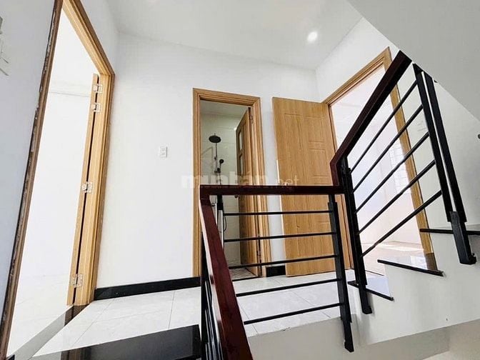 NHÀ ĐẸP TÔ HIỆU-4X11-4 TẦNG BTCT-CHỈ HƠN 5 TỶ 