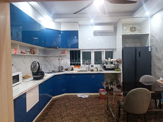 Bán nhà 6 tầng ngõ ô tô đường Hoàng Hoa Thám