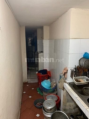 Cho thuê căn hộ tập thể tầng 1 Quỳnh Mai, Hai Bà Trưng,diện tích 60 m2