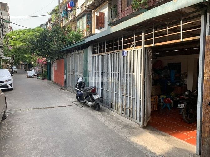 Cho thuê căn hộ tập thể tầng 1 Quỳnh Mai, Hai Bà Trưng,diện tích 60 m2