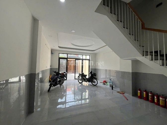 Cho Thuê Nhà Nguyên Căn 38A Mặt Tiền Đường 51 Giá 17.5Tr