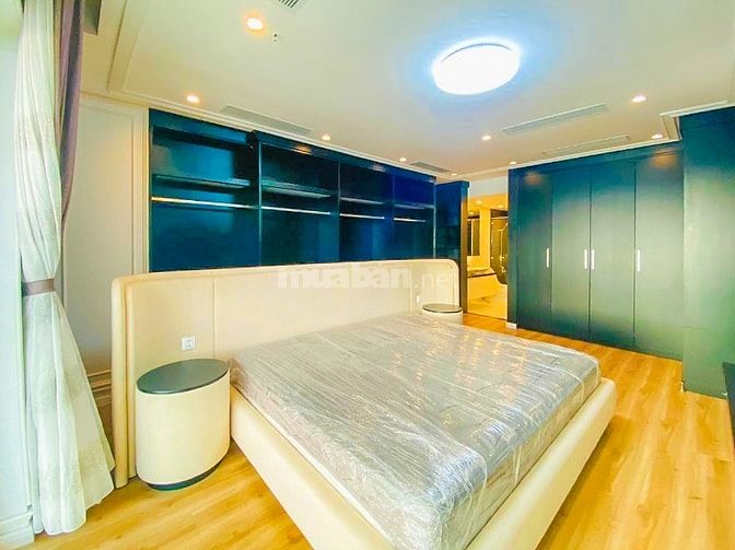 Bán hoặc cho thuê Duplex Diamond Island view sông 4 phòng ngủ 232m2