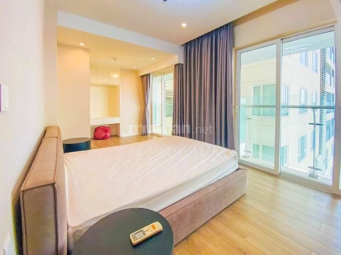 Bán hoặc cho thuê Duplex Diamond Island view sông 4 phòng ngủ 232m2