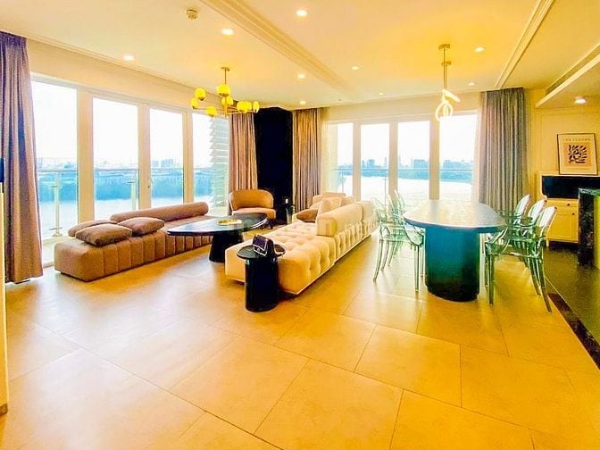 Bán hoặc cho thuê Duplex Diamond Island view sông 4 phòng ngủ 232m2