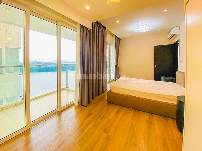 Bán hoặc cho thuê Duplex Diamond Island view sông 4 phòng ngủ 232m2