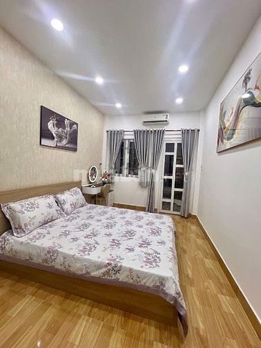 Bán nhà đẹp ngay đường Đặng Văn Ngữ-P13-Q Phú Nhuận 3PN giá 3tỷ150 