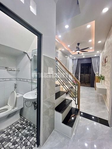 Bán nhà đẹp ngay đường Đặng Văn Ngữ-P13-Q Phú Nhuận 3PN giá 3tỷ150 