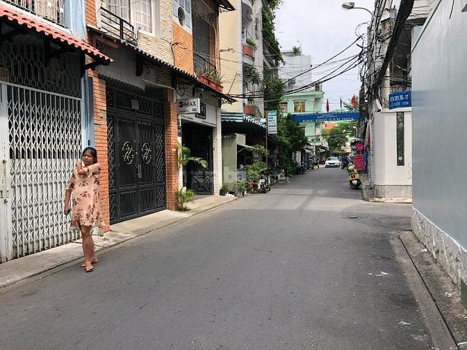 Kẹt tiền bán gấp nhà HXH Lê Văn Sỹ, P. Nhiêu Lộc, giá nhỉnh 200tr/m2