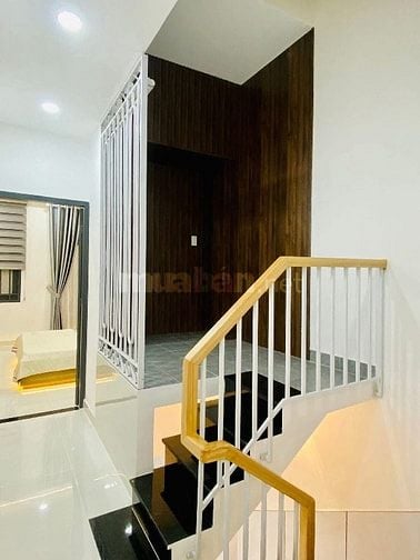 Bán nhà 62,2m2 ngay Trần Xuân Soạn, Quận 7. Gần cầu Kênh Tẻ-Giá 4tỷ720