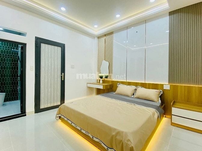 Bán nhà 62,2m2 ngay Trần Xuân Soạn, Quận 7. Gần cầu Kênh Tẻ-Giá 4tỷ720