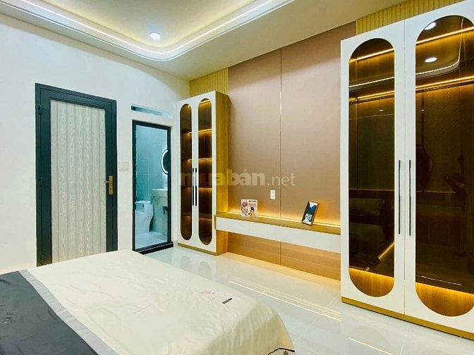 Bán nhà 62,2m2 ngay Trần Xuân Soạn, Quận 7. Gần cầu Kênh Tẻ-Giá 4tỷ720