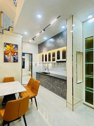 Bán nhà 62,2m2 ngay Trần Xuân Soạn, Quận 7. Gần cầu Kênh Tẻ-Giá 4tỷ720