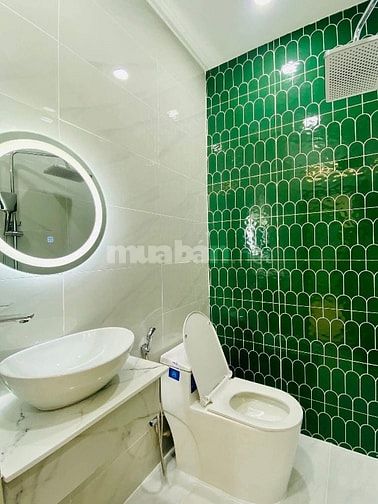 Bán nhà 62,2m2 ngay Trần Xuân Soạn, Quận 7. Gần cầu Kênh Tẻ-Giá 4tỷ720