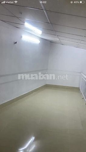 Cho thuê nhà riêng dt 50m+17m gác xép sạch đẹp giá tiền 9tr