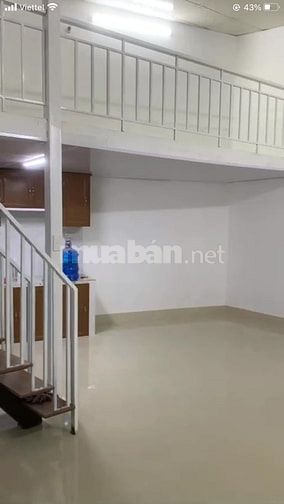Cho thuê nhà riêng dt 50m+17m gác xép sạch đẹp giá tiền 9tr