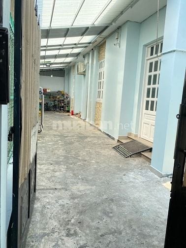 Cho thuê nhà tại Thủ Đức 180m2, gần cầu Bình Triệu