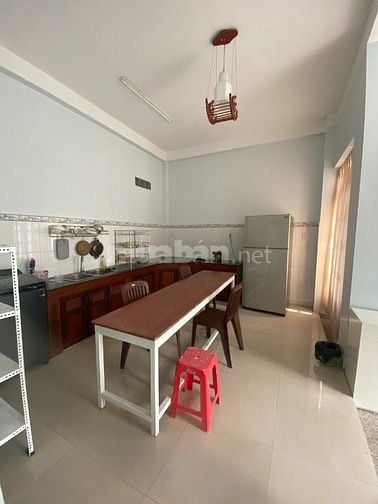 Cho thuê nhà tại Thủ Đức 180m2, gần cầu Bình Triệu