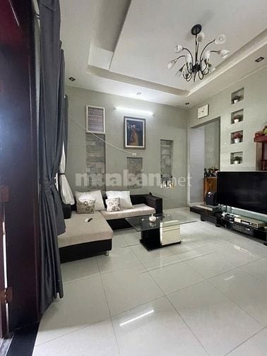 Cần bán nhà HXH long bình tp Thủ đức 5,550 tỷ