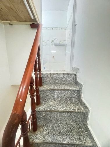 Bán nhà nhỏ 890 triệu , gần chợ hiệp thành , quận 12