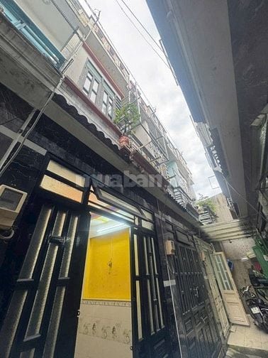 Bán nhà nhỏ 890 triệu , gần chợ hiệp thành , quận 12
