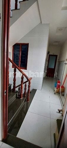Cho thuê phòng trọ ngay công viên viên cây sộp có máy lạnh