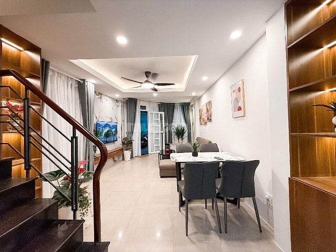 ⭐️Nhà tuyệt đẹp 4 Lầu Cao Cấp góc 2 mặt hẻm xe hơi Lê Quang Định, P5, 