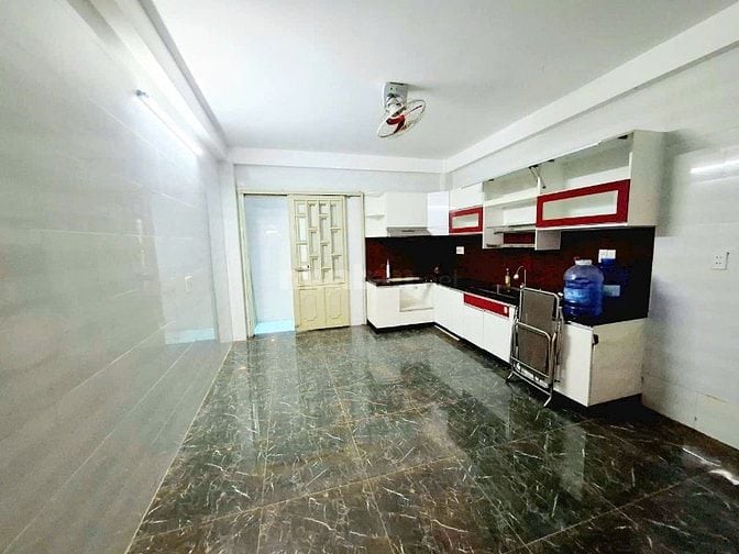 LÝ THƯỜNG KIỆT P8 TÂN BÌNH - Ô TÔ ĐỖ CỬA - 60M2 NỞ HẬU 8PN, CÁCH MT 10