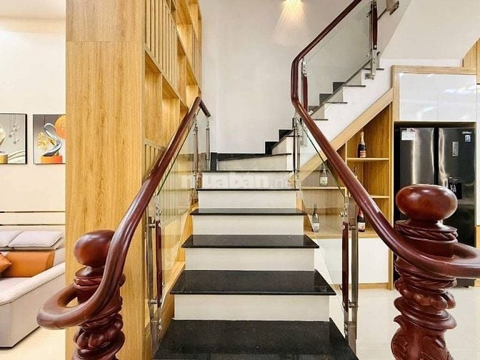 Chủ ký gửi căn Sư Thiện Chiếu cạnh Bệnh Viện Mắt, giá 3tỷ560, sổ riêng