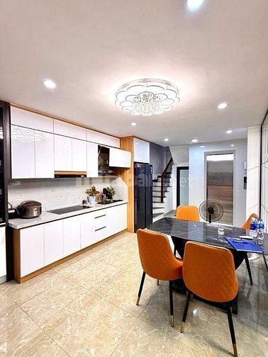 BÁN NHÀ NGÕ CHỢ KHÂM THIÊN ĐỐNG ĐA, THANG MÁY, 35M2, 6 TẦNG, 9.8 TỶ