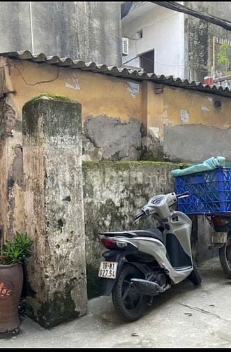 Bán gấp nhà 3 mặt thoáng phố Kim Ngưu, Hai Bà Trưng, DT 37m2, cấp 4