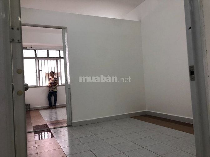 chung cư nguyễn kim lo R lầu 2 (thang bộ)50m 2PN 1VS