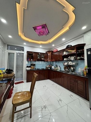 Cần bán nhà,DT(4,2x16,5),4lầu,đường 8m, Nguyễn Oanh, Gò Vấp,gía 6,2 ty