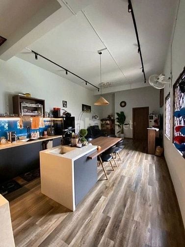 Bán nhà mt Nguyễn Cư Trinh, Q1, 63,5m² đất, 7 tầng, đang kinh doanh