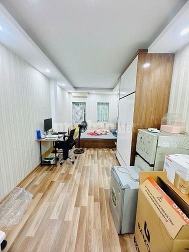 Hơn 5 tỷ nhà Nhân Mỹ 32m2 ô tô đỗ đầu ngõ thẳng tắp 5m, sổ vuông