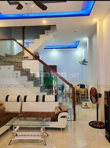 Nhà Thất Sơn Quận 10 | Nhà 2 tầng nằm ngay trung tâm, đang sẵn hd thuê