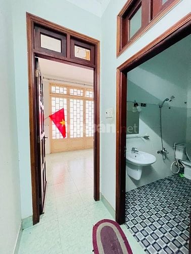 Nhà 4 tầng đường Trường Sa, Quận 3, giá bán 5,85 tỷ