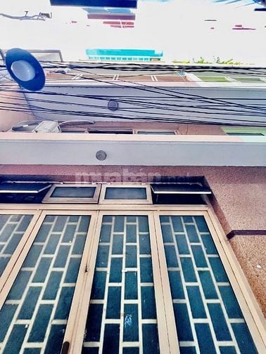 Nhà 4 tầng đường Trường Sa, Quận 3, giá bán 5,85 tỷ