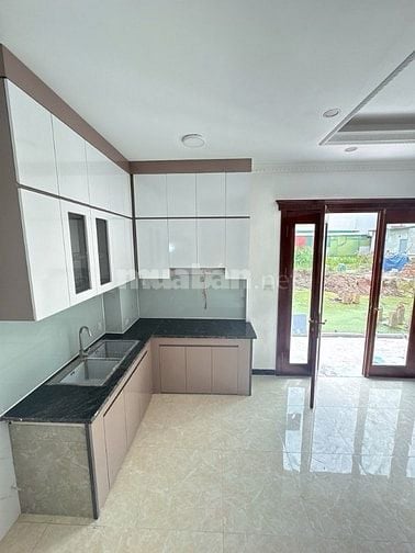 NHÀ RẺ NHẤT PHÚC LỢI 5 TẦNG NHÀ MỚI TINH. GẦN Ô TÔ. 4.8 TỶ