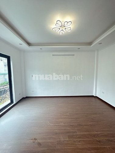 NHÀ RẺ NHẤT PHÚC LỢI 5 TẦNG NHÀ MỚI TINH. GẦN Ô TÔ. 4.8 TỶ