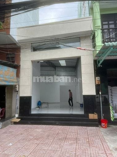 Chính chủ cần bán gấp nhà MT Trường Chinh P. Đông Hưng Thuận.