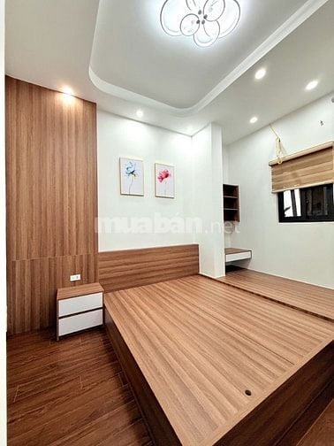 Nhà Thịnh Quang dt 30m/4tang full Noi thât cao cap 