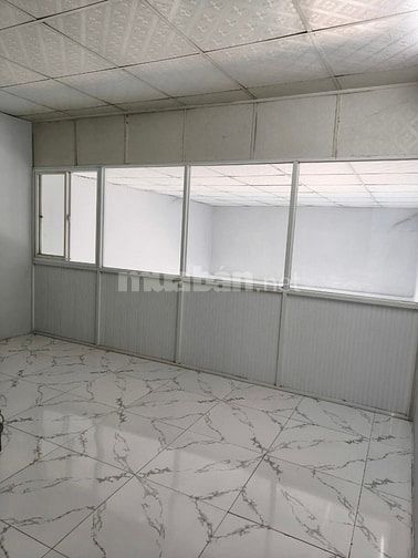 Bán nhà 2/ ngắn DT:4mX12m 1T + lửng 2pn,2w phòng khách bếp