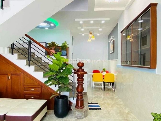 GIẢM MẠNH🔥BÁN GẤP NHÀ ĐƯỜNG NGUYỄN HUY TƯỞNG,BÌNH THẠNH,SỔ HỒNG RIÊNG