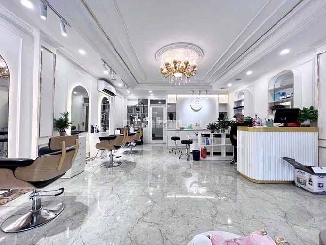 Nghĩa Tân, 38 tỷ, 68m2, 9t thang máy ngõ ô tô tránh,có vỉa he