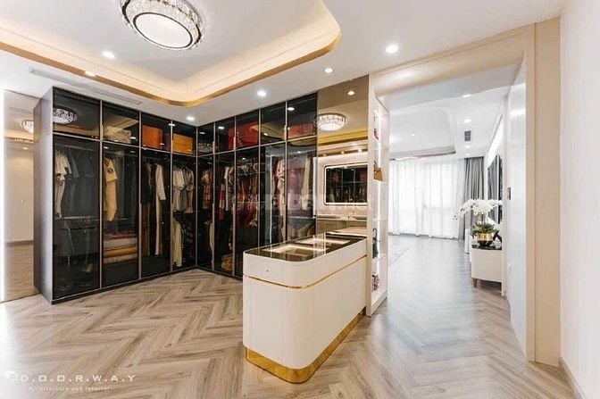 Nghĩa Tân, 38 tỷ, 68m2, 9t thang máy ngõ ô tô tránh,có vỉa he