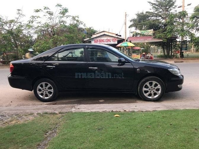 cần bán nhanh TOYOTA CAMRRY 2.4 còn rất đẹp