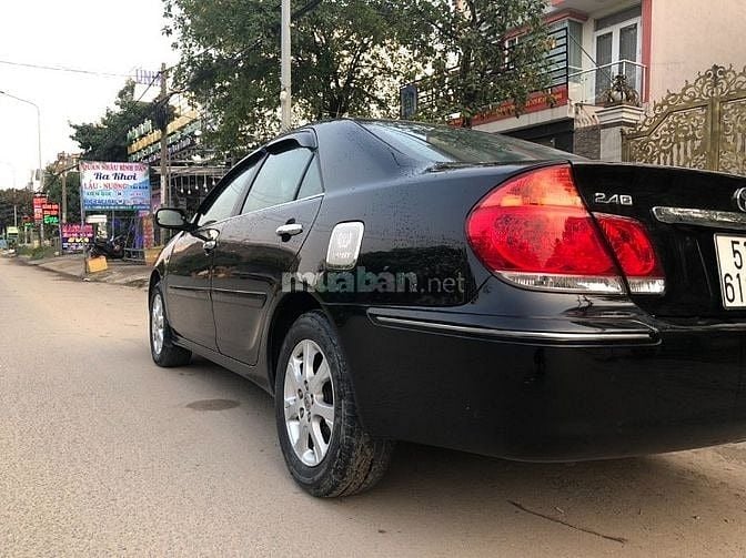 cần bán nhanh TOYOTA CAMRRY 2.4 còn rất đẹp
