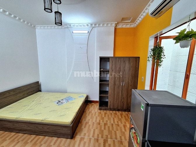 Phòng full nội thất ngay Emart 2