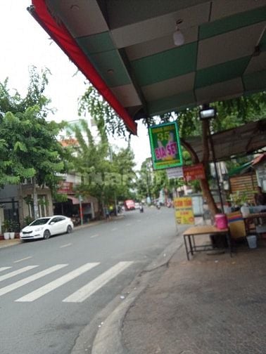 Cần bán nhà mặt tiền 36 Nguyễn Phúc Chu 