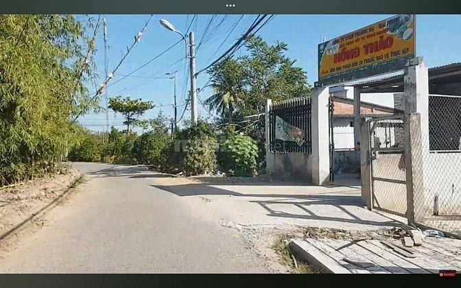 BÁN ĐẤT VIEW SÔNG, MẶT TIỀN LỘ NHỰA, XE HƠI TỚI TẬN NƠI.